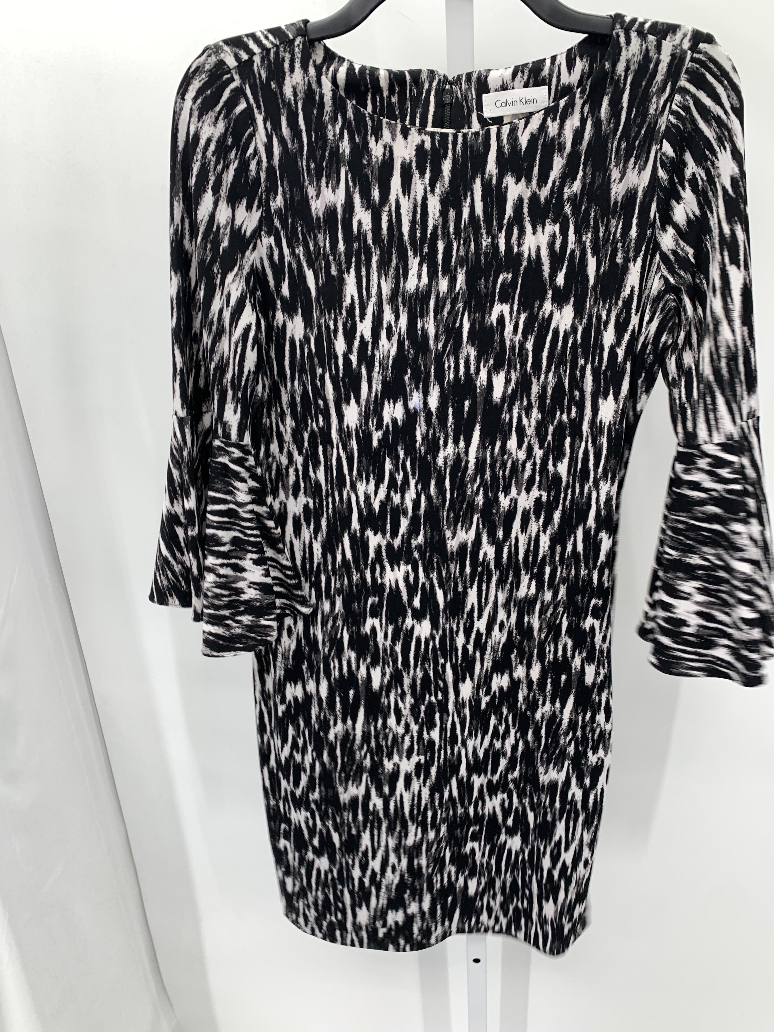 Calvin Klein Size 4 Misses 3/4 Sleeve Shirt