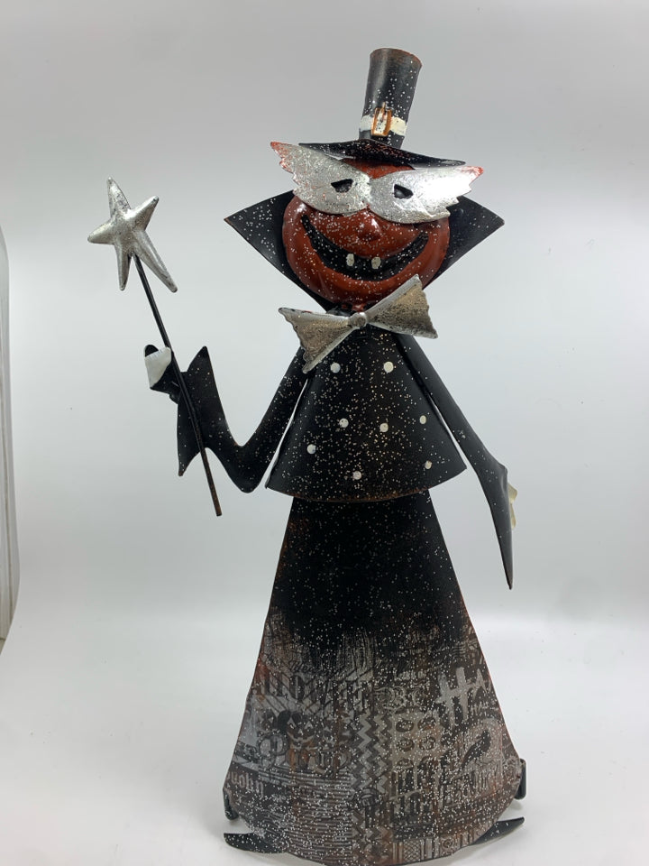 METAL PUMPKIN WITCH HALLOWEEN DECOR.