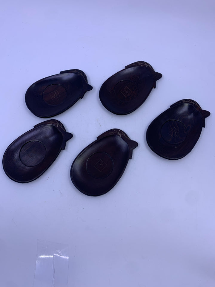 5 DARK WOOD TEA BAG HOLDER.