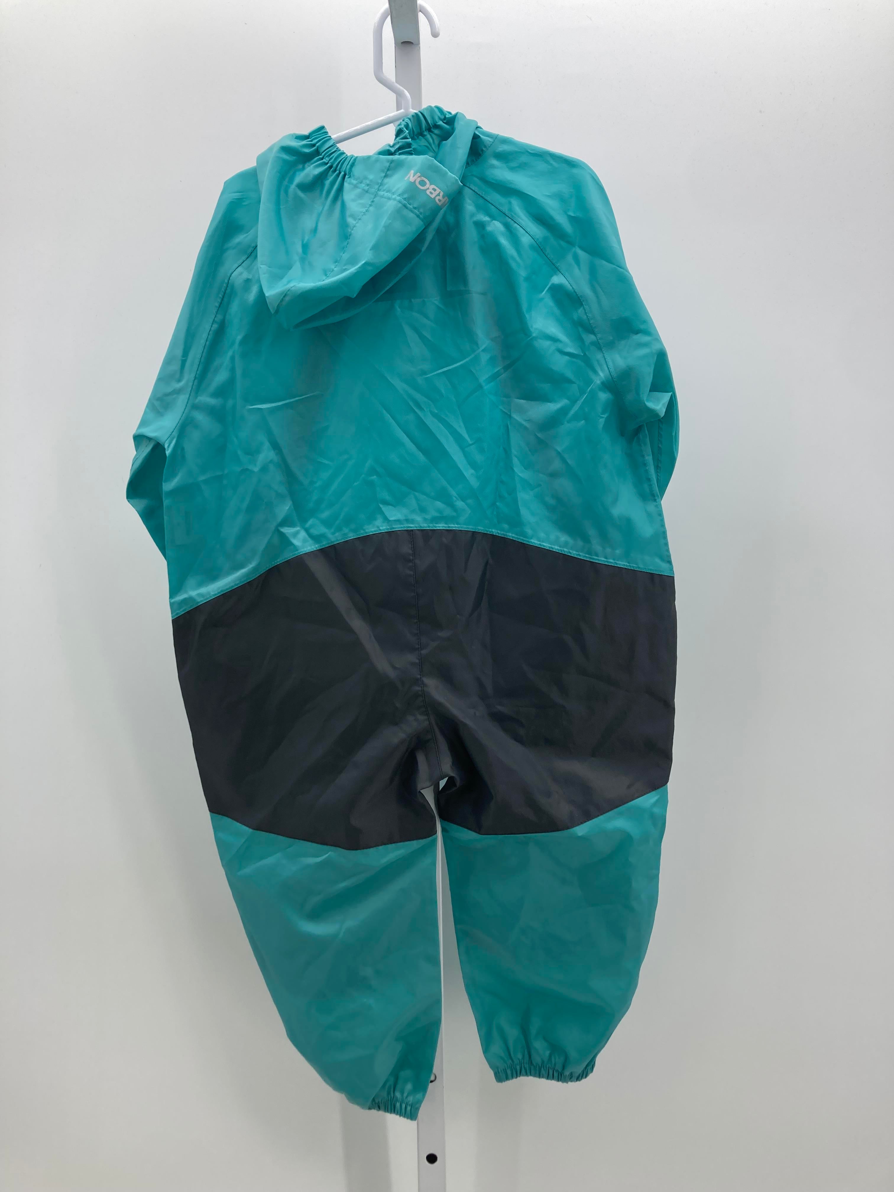 HOODED ZIP RAIN SUIT.