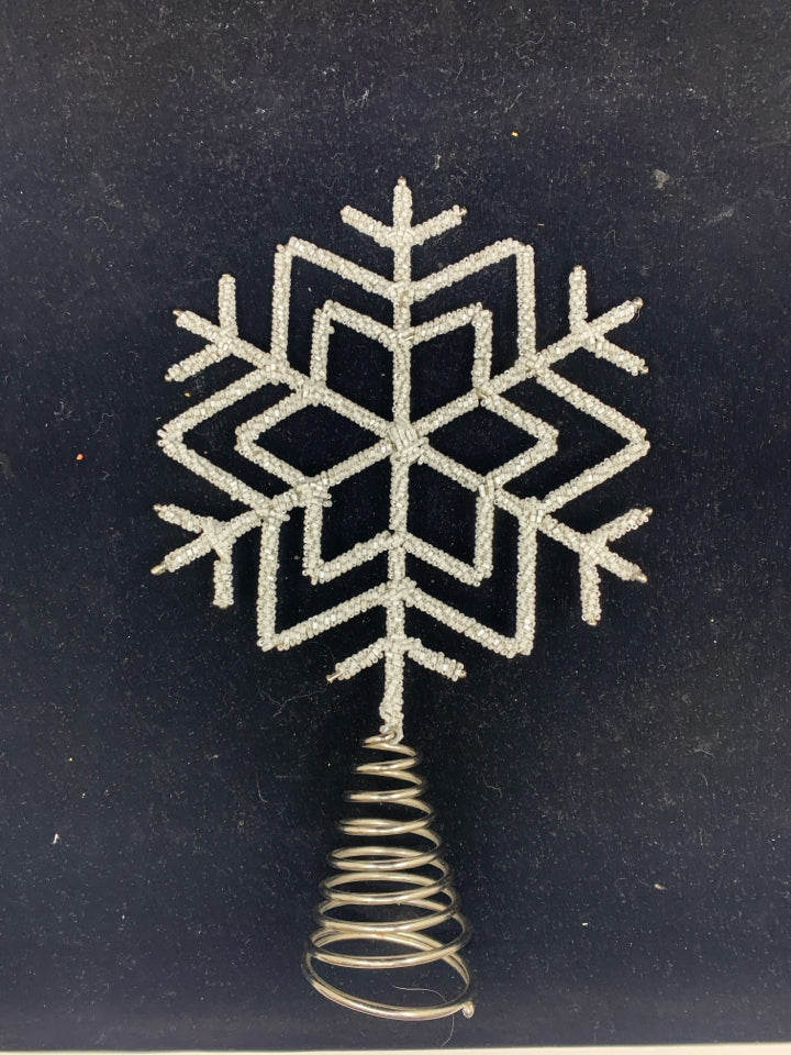 WHITE BEADED SNOWFLAKE METAL TREE TOPPER.