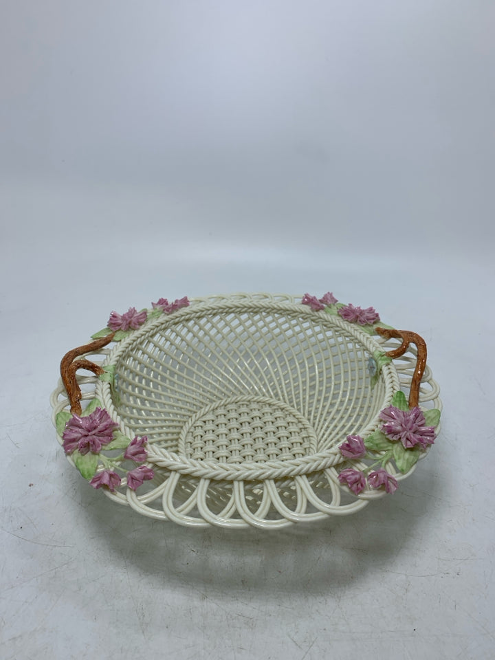VTG WOVEN CIRCLE BASKET W/ 3D PINK FLOWERS/BRANCHES DELICATE BOWL.