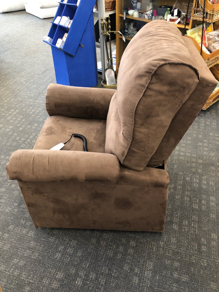 BROWN SUEDED ELECTRIC RECLINER.