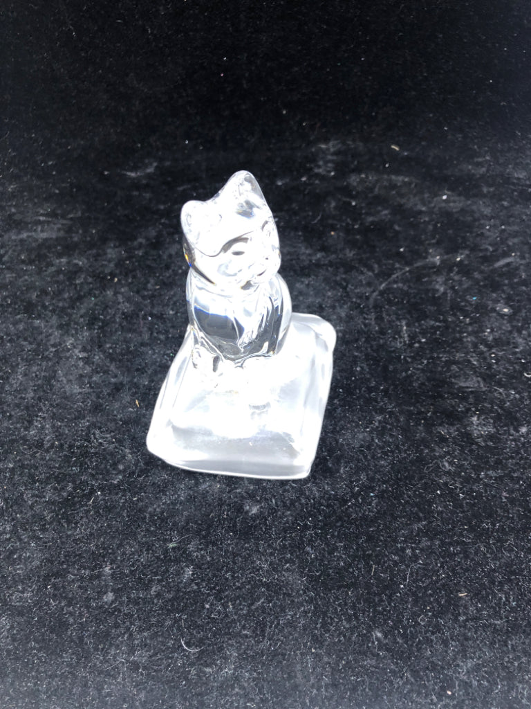 CLEAR/FROSTED GLASS CAT PAPER WEIGHT.