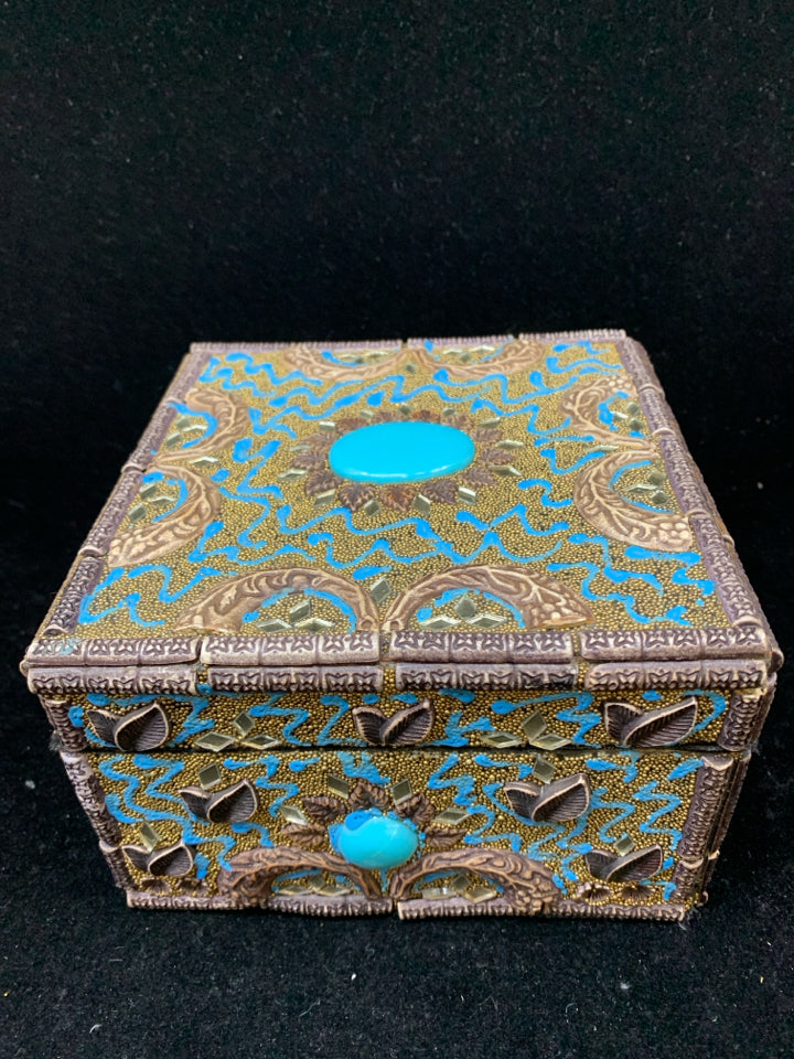 BROWN/TURQUOISE BEADED JEWELRY BOX.