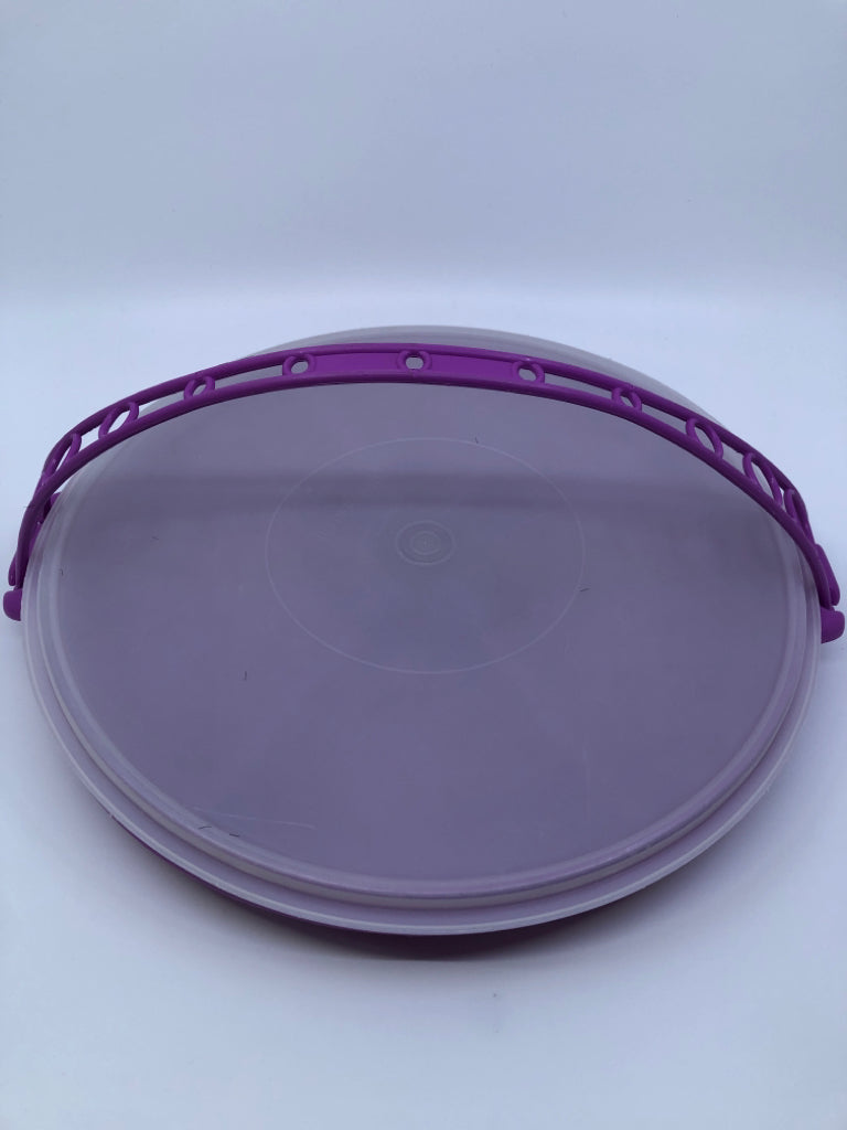 VTG PURPLE TUPPERWARE CARRIER W HANDLE.