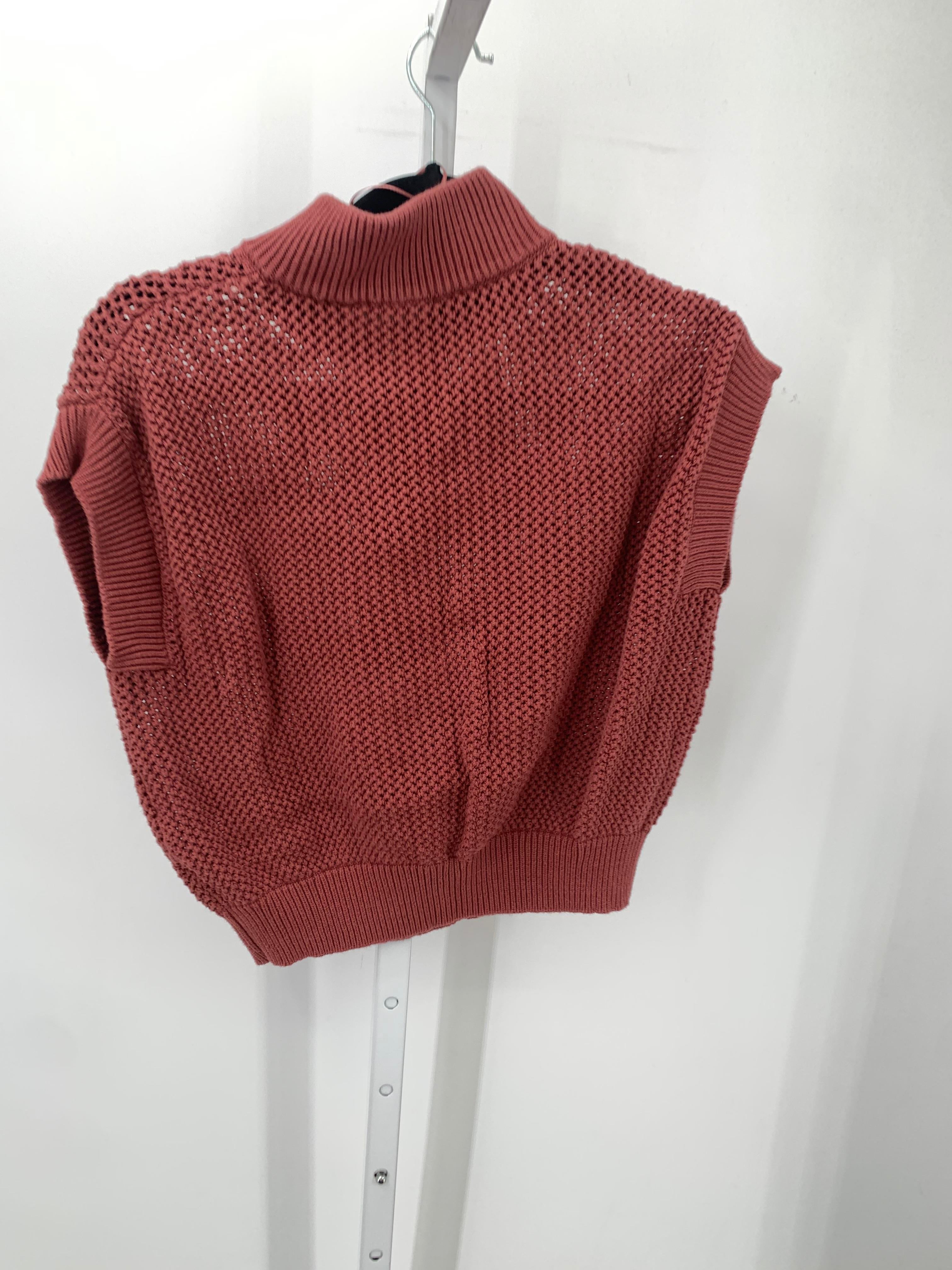 Size Large Juniors Short Sleeve Sweater