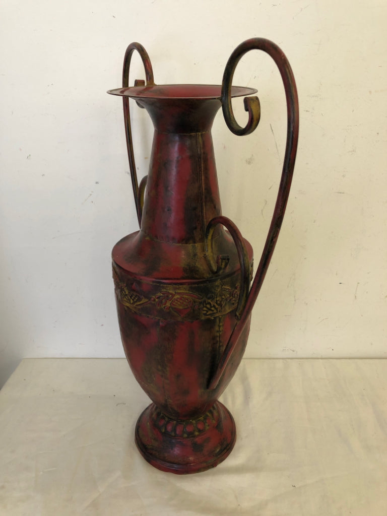 DISTRESSED RED DECORATIVE VASE W/SWIRL ARMS.