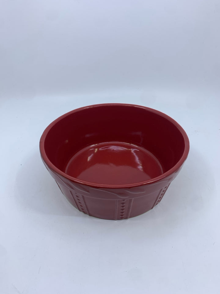 MAROON STONEWARE BAKING BOWL.