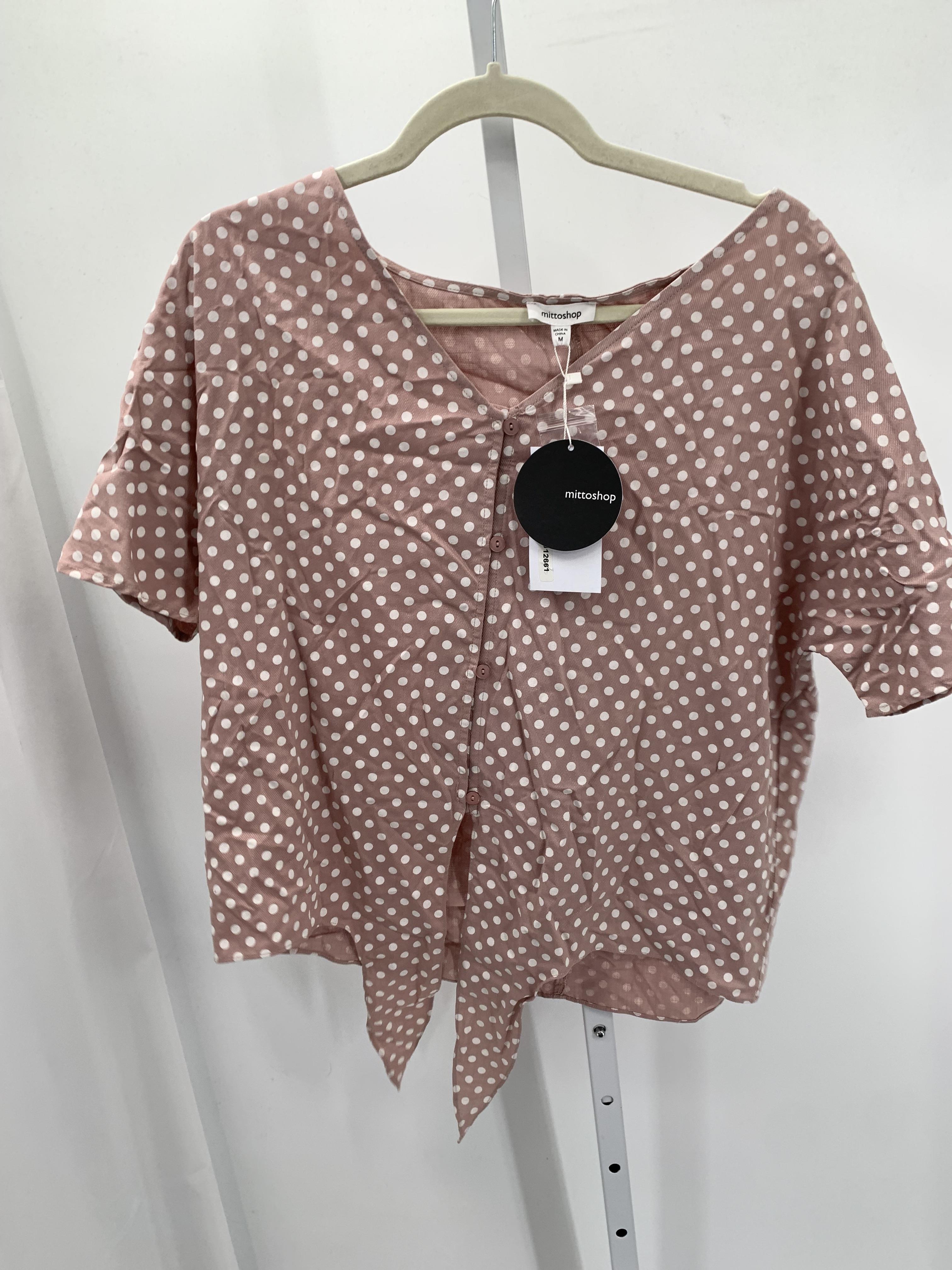 Size Medium Misses Short Sleeve Shirt