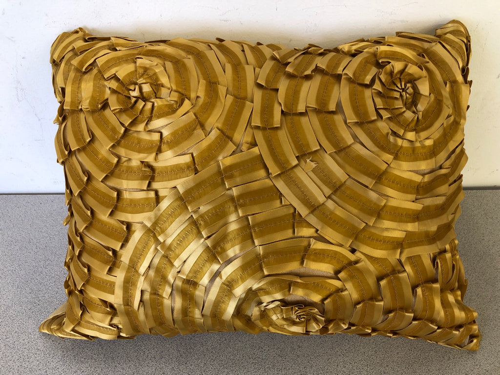 GOLD RUFFLE PILLOW.