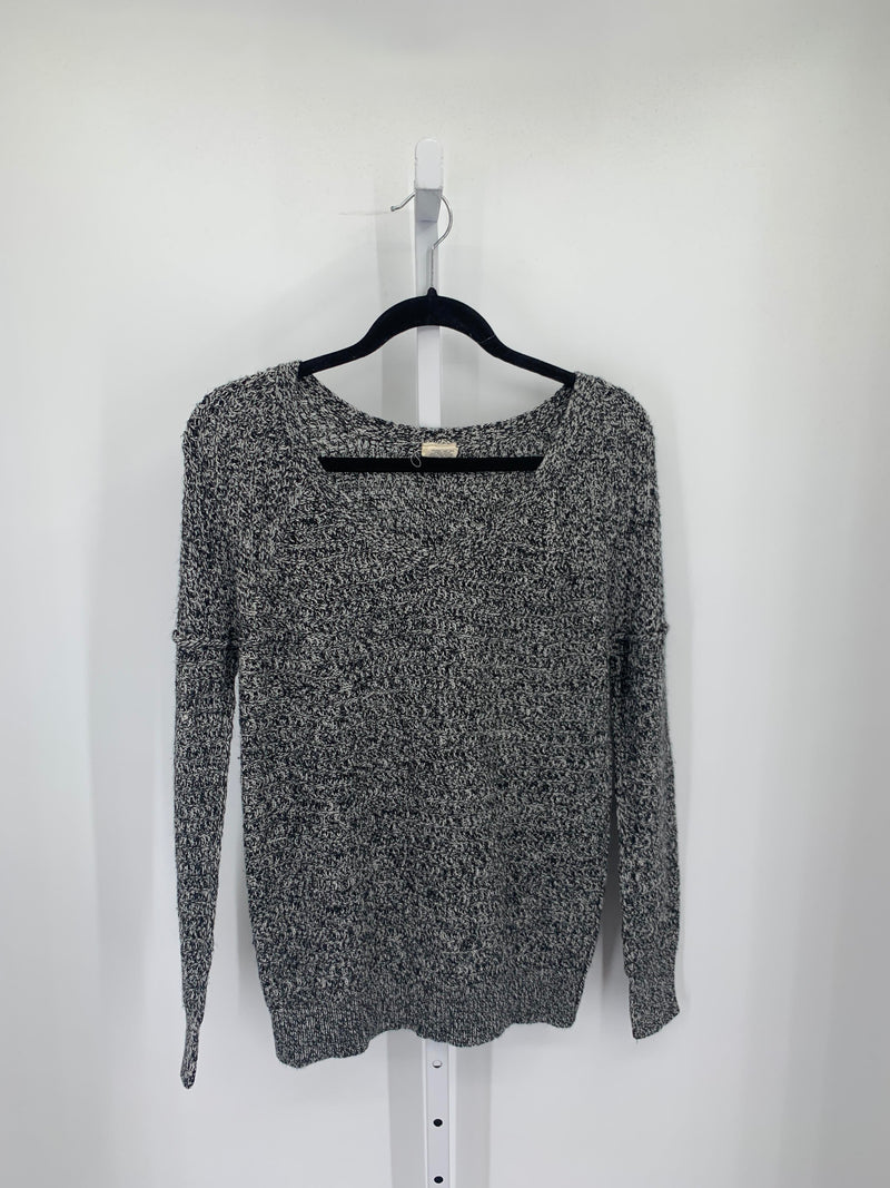 Essentials Size Small Misses Long Slv Sweater