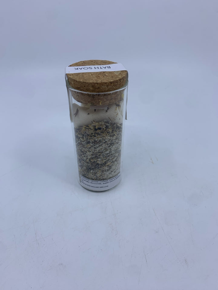 NIP DREAMING BATH SOAK.