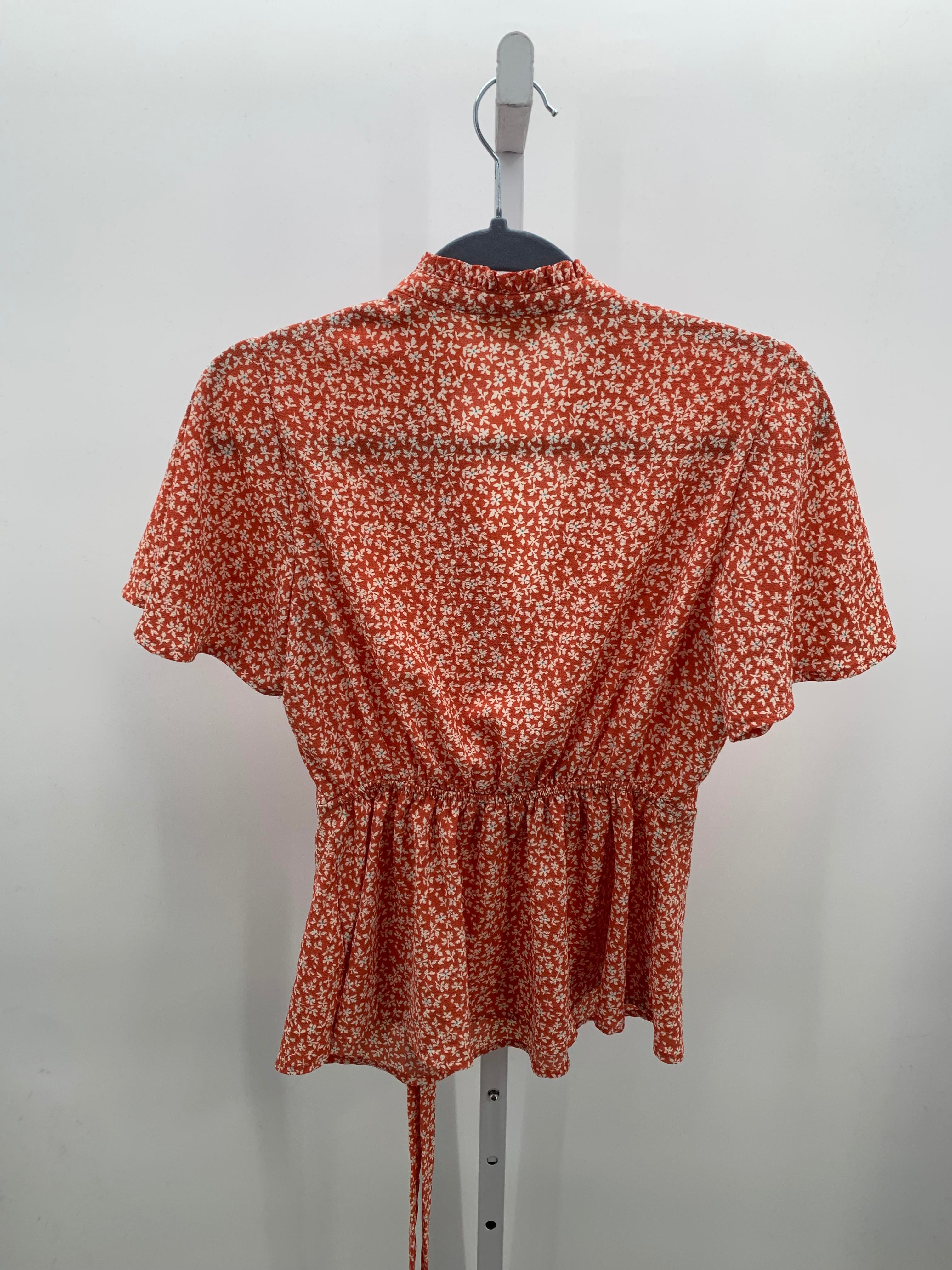 monteau Size Medium Misses Short Sleeve Shirt