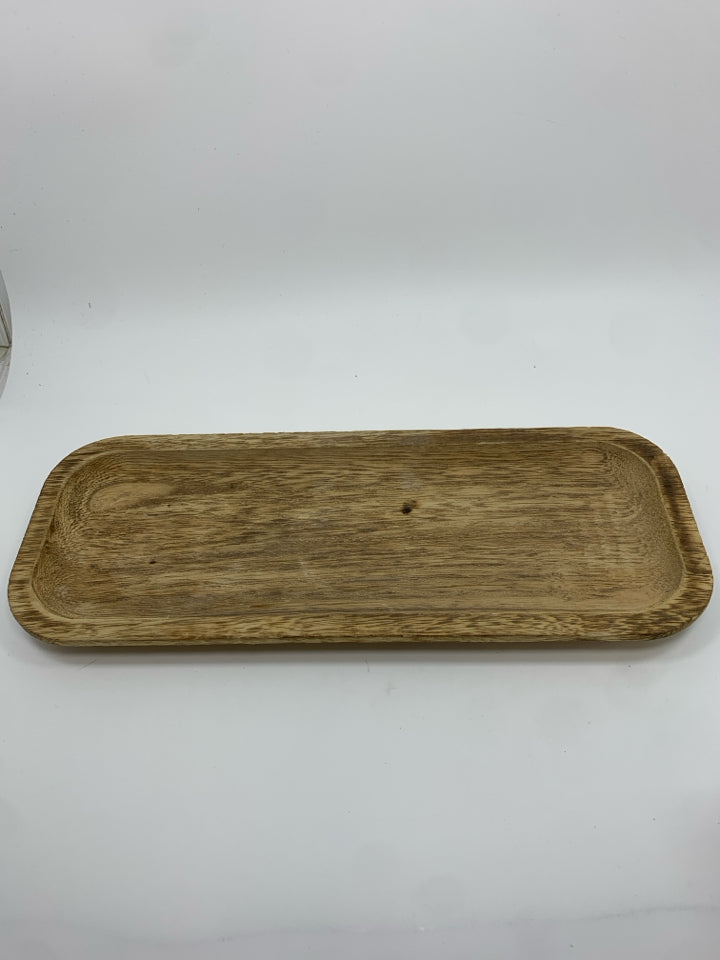 RUSTIC WOODEN BOWL/TRAY.