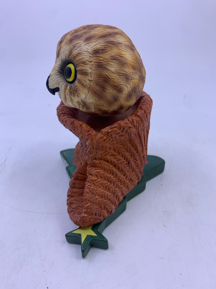 ROCKEFELLER THE OWL BOBBLE HEAD.