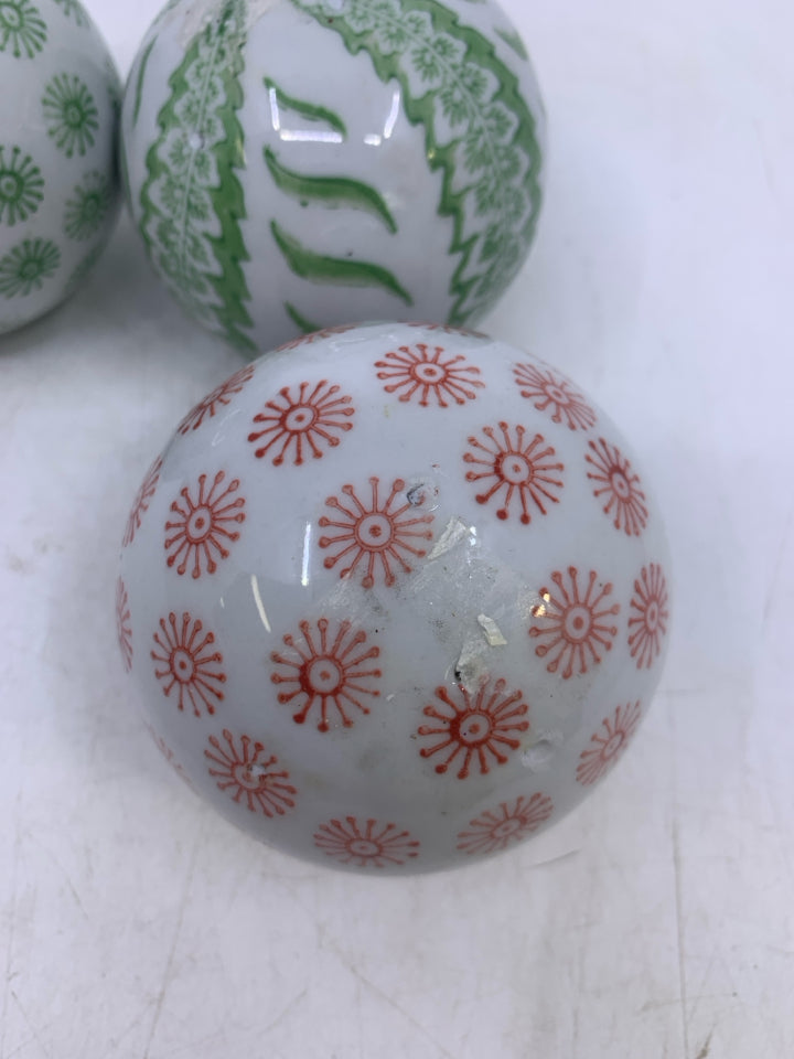 BAG OF 4 CERAMIC BALL FILLER.