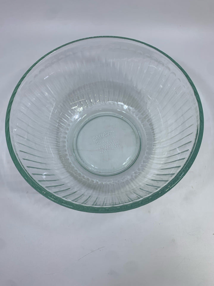 PYREX CLEAR MIXING BOWL.