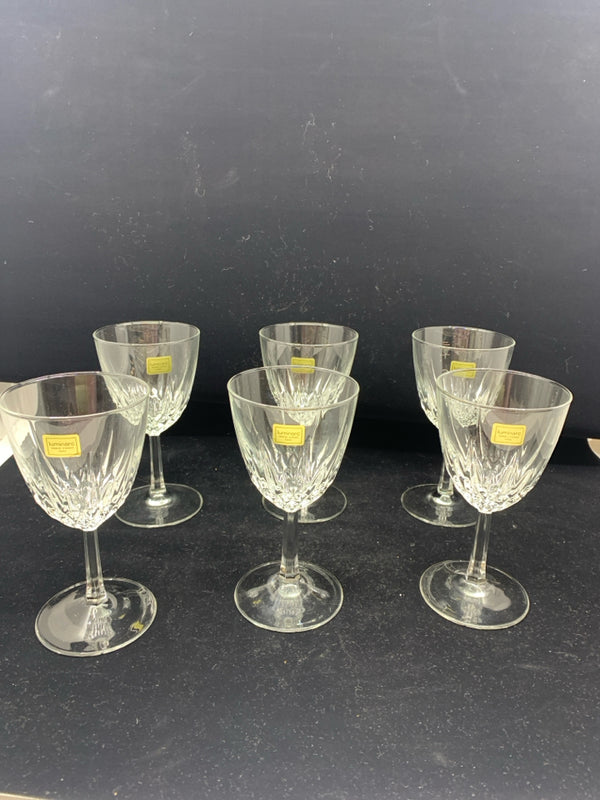 6 LUMINARC WINE GLASSES.