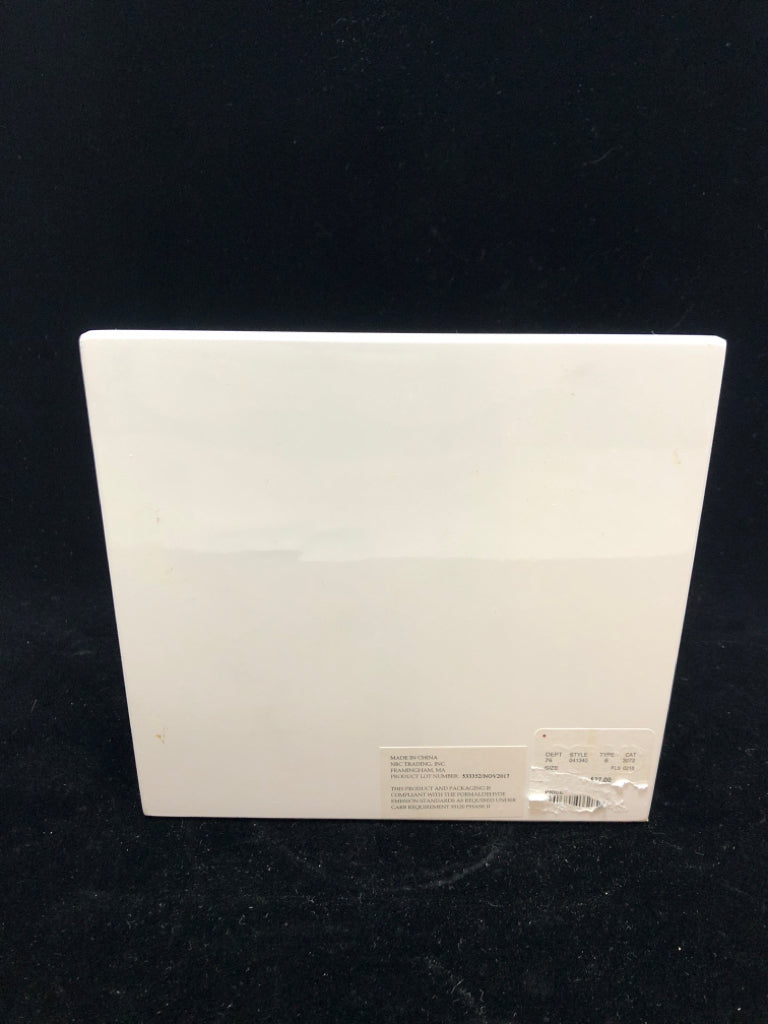 MAX STUDIO WHITE LETTER ORGANIZER W/DRAWER.