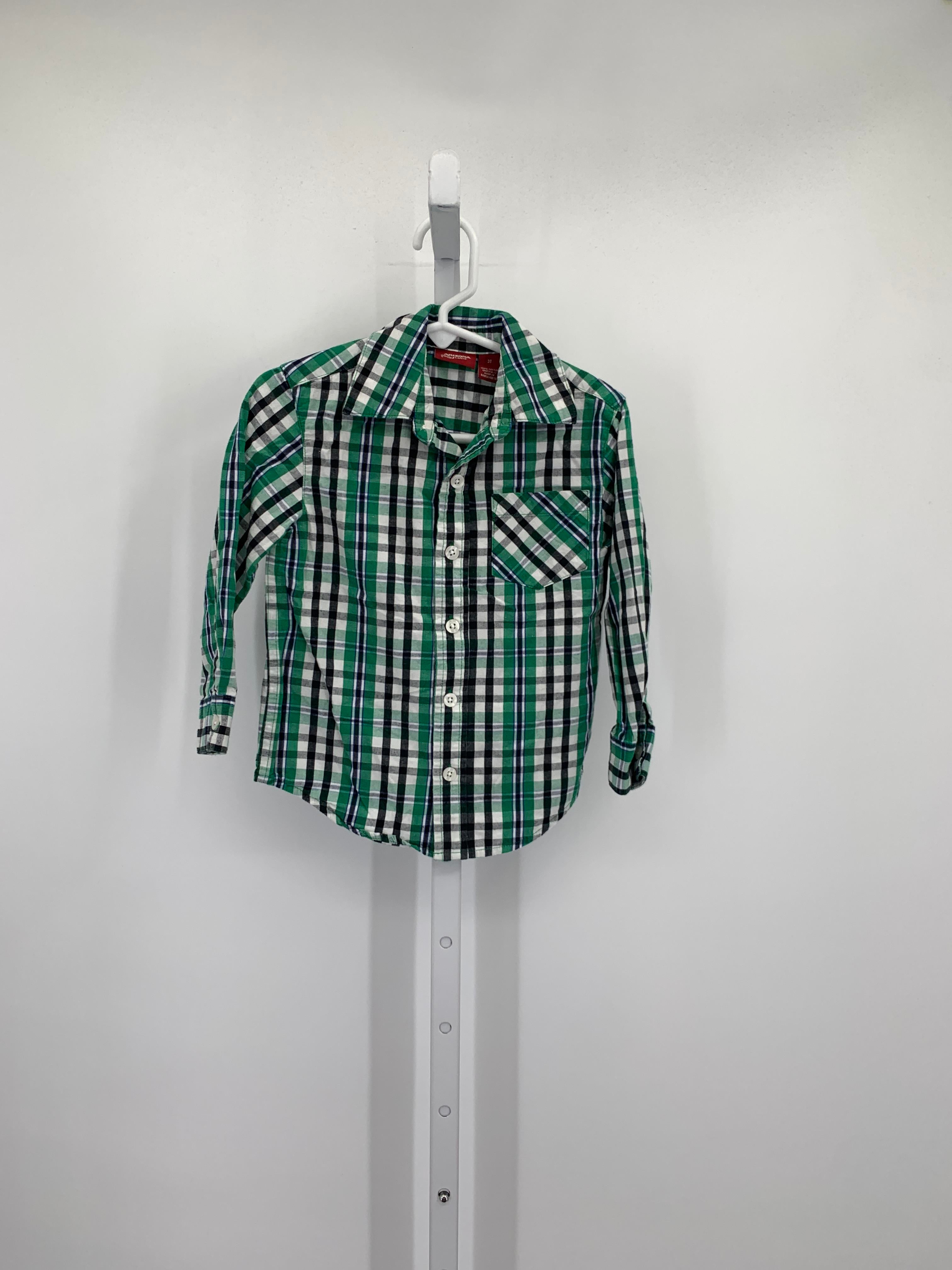 GREEN/BLACK/WHITE BUTTON DOWN