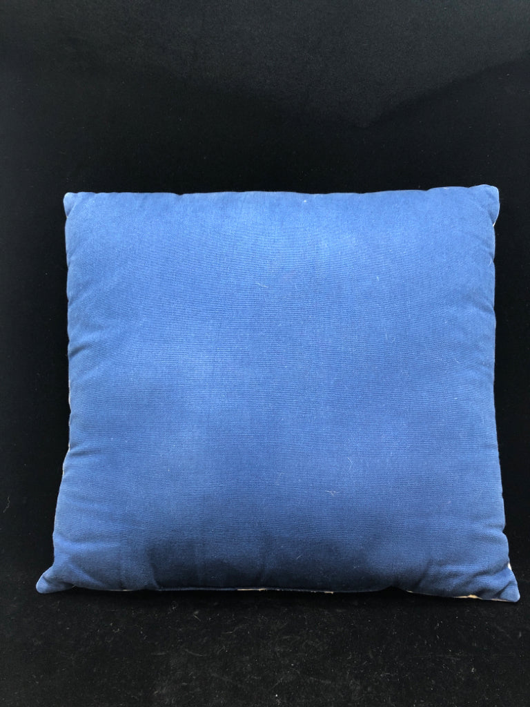 PEACE PILLOW W/NAVY BACK.