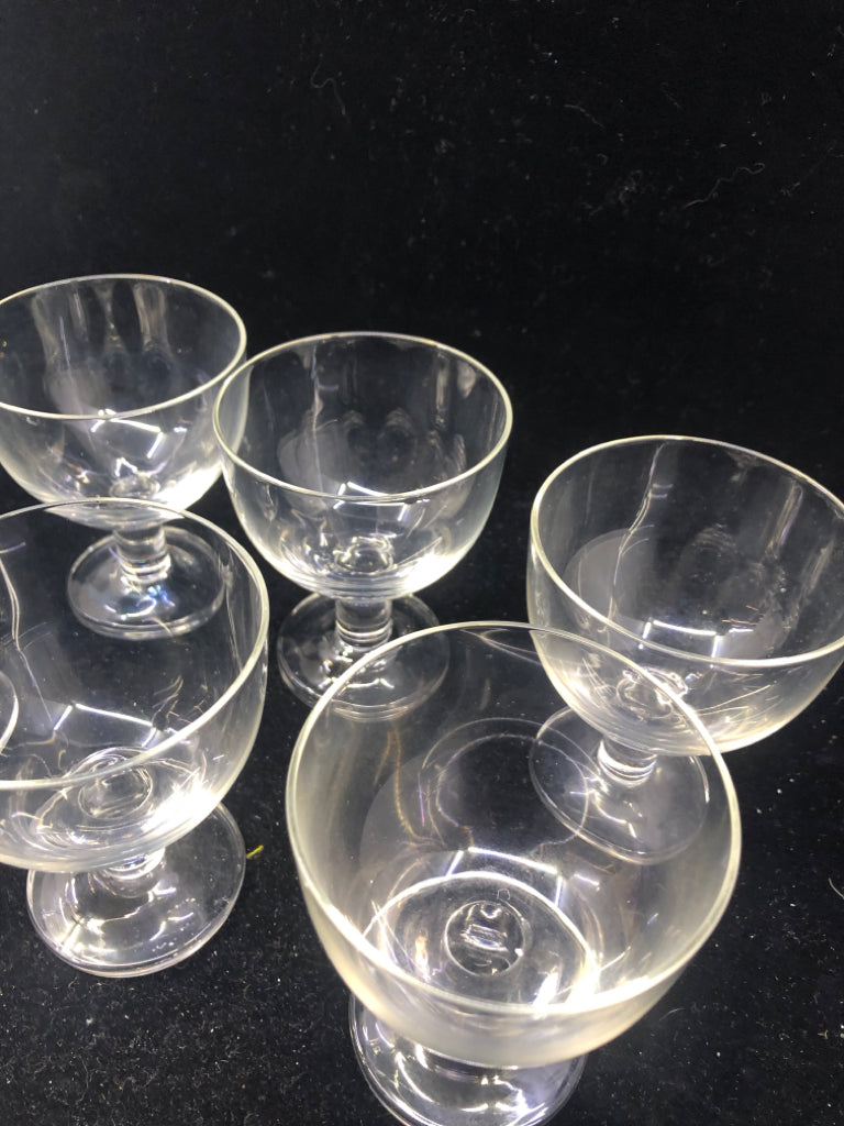 6 COUPE GLASSES.