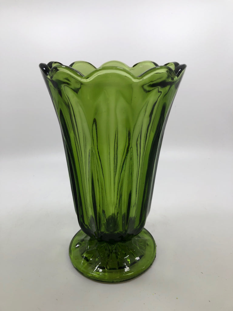 VTG TALL DARK GREEN VASE.