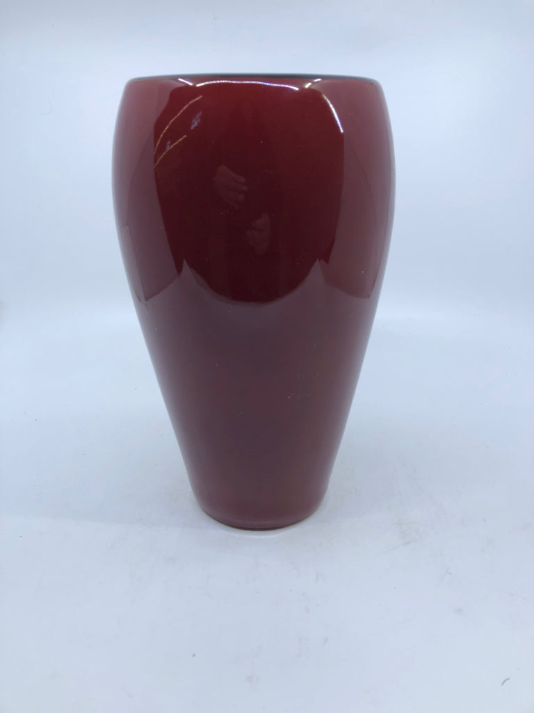 HEAVY RED VASE.