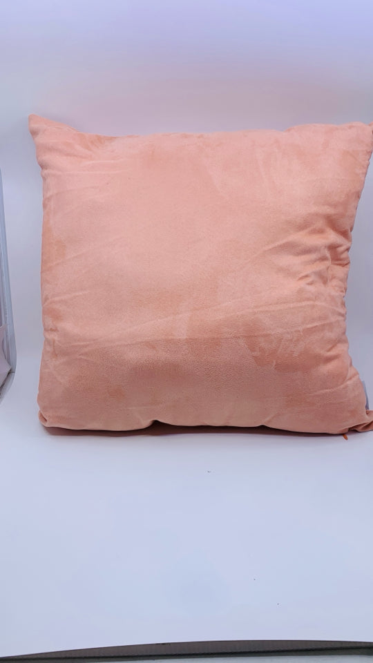 SALMON PINK SQUARE PILLOW.