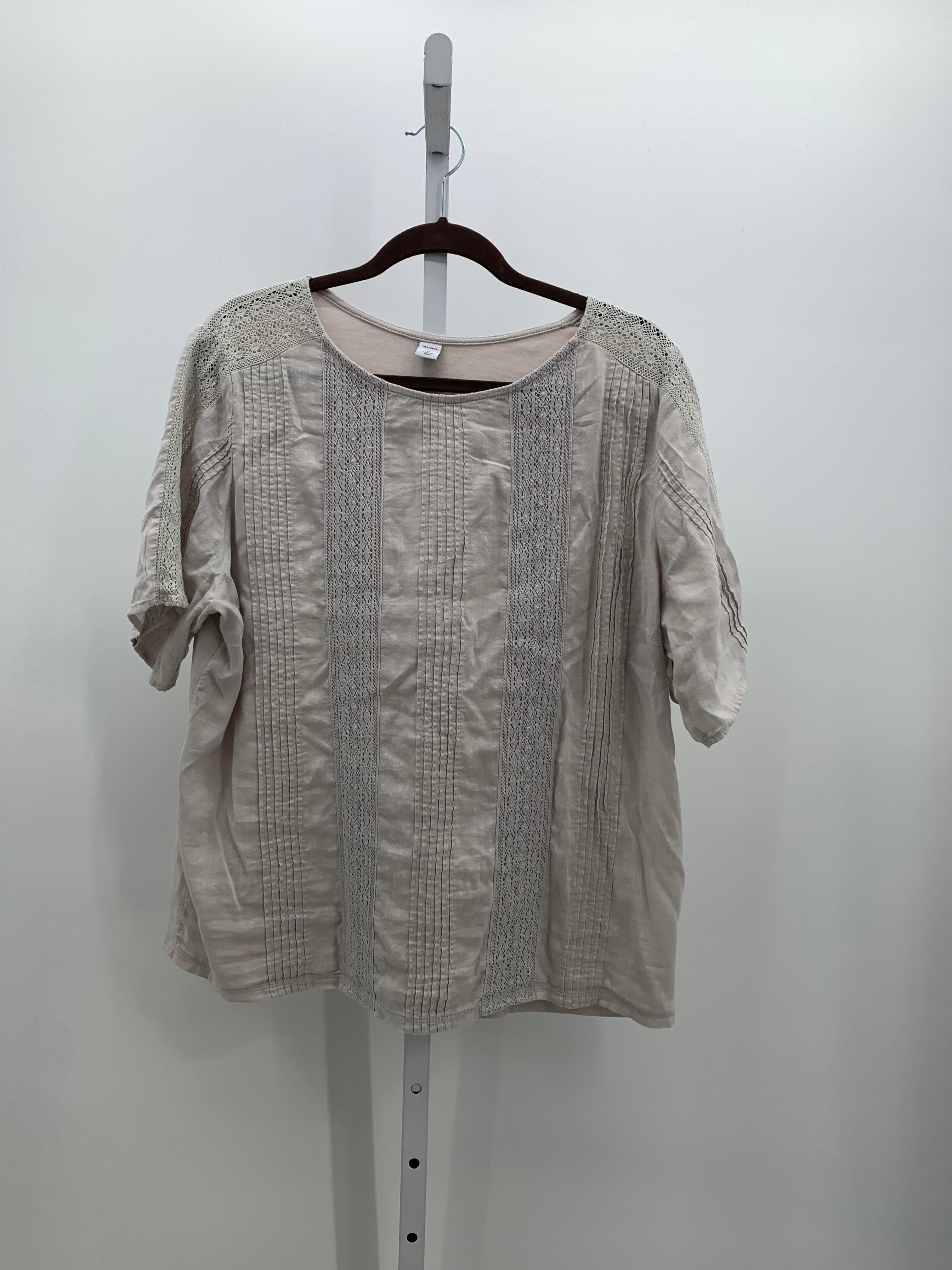 Old Navy Size Extra Large Misses Short Sleeve Shirt