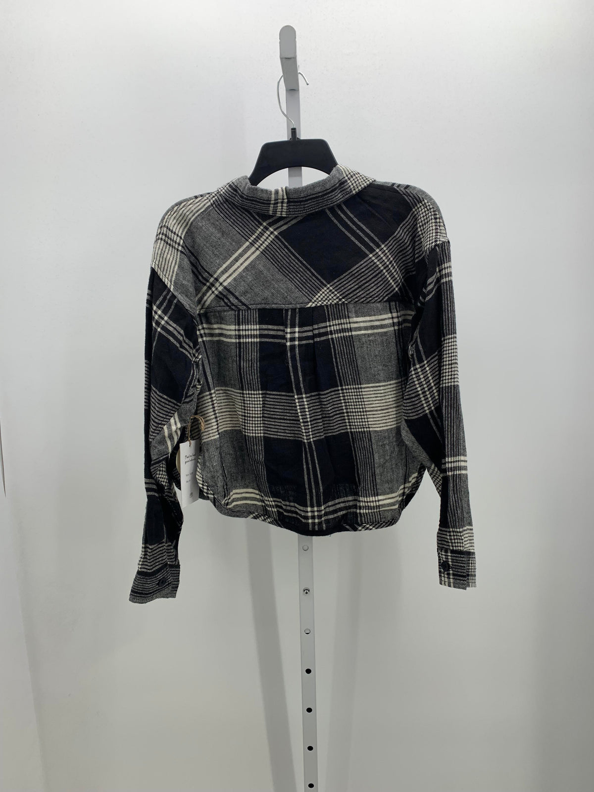 Japna Size Medium Juniors Long Sleeve Shirt