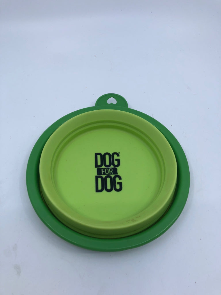 DOG TRAVEL WATER BOWL.