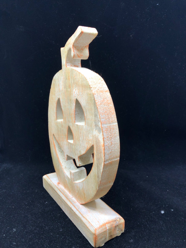 DISTRESSED WHITE/ORANGE WOOD PUMPKIN ON STAND.