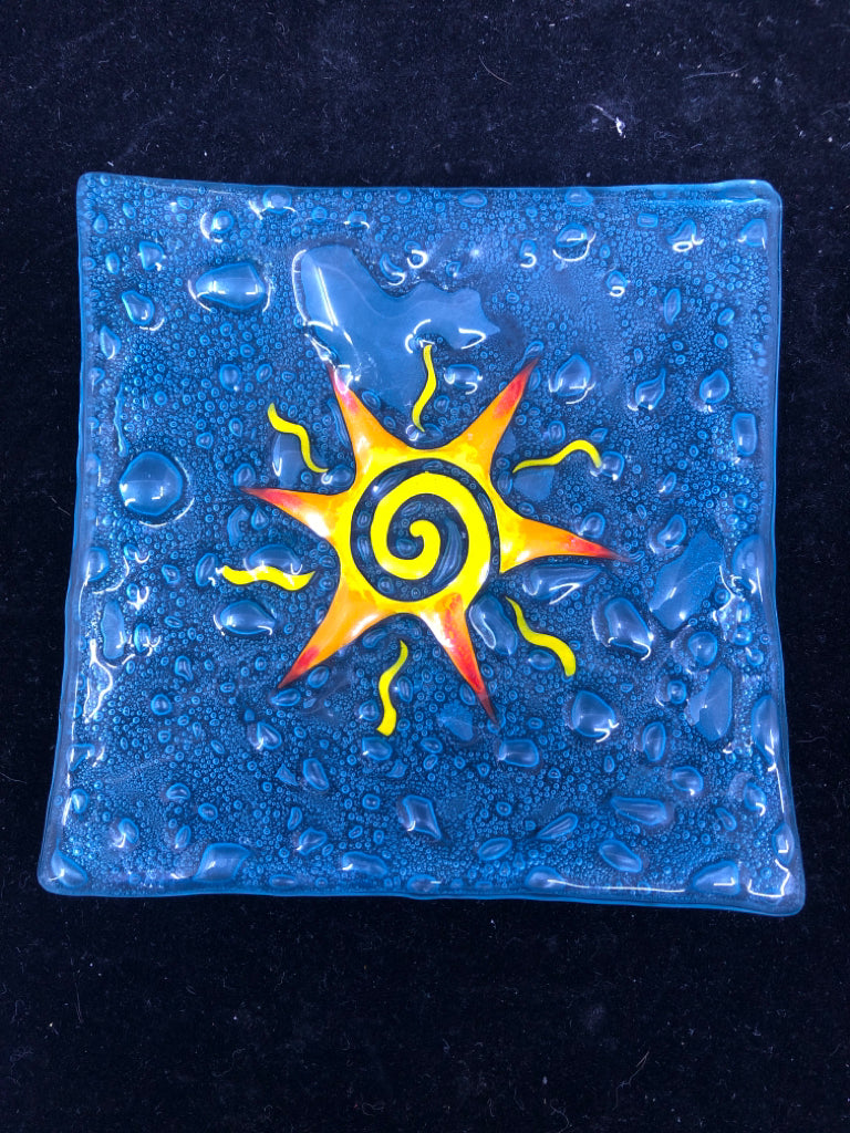 LIGHT BLUE BLOWN FUSED TRINKET PLATE W SUN.