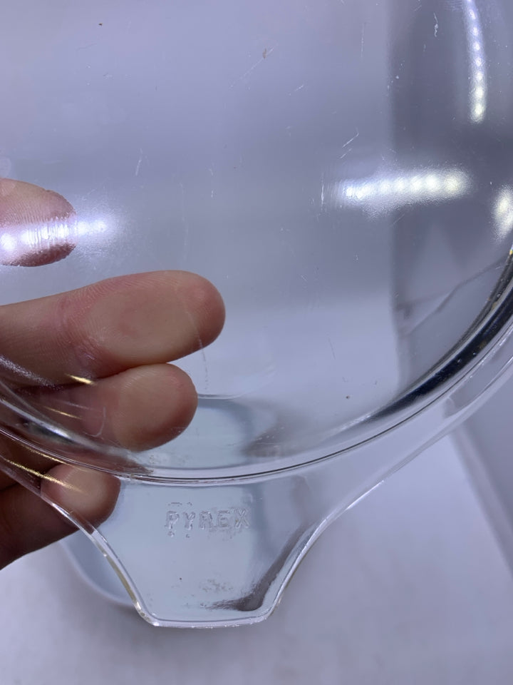 VTG WOODLAND BROWN SMALL CASSEROLE DISH W/ LID.