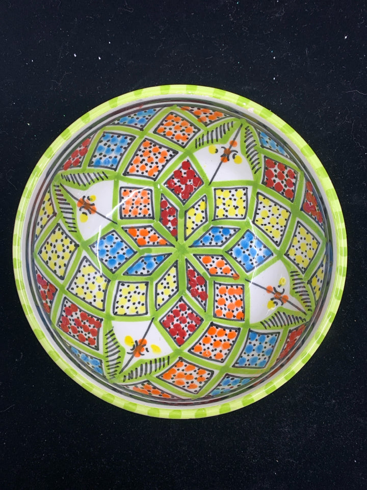 COLORFUL DIAMOND PATTERN BOWL.