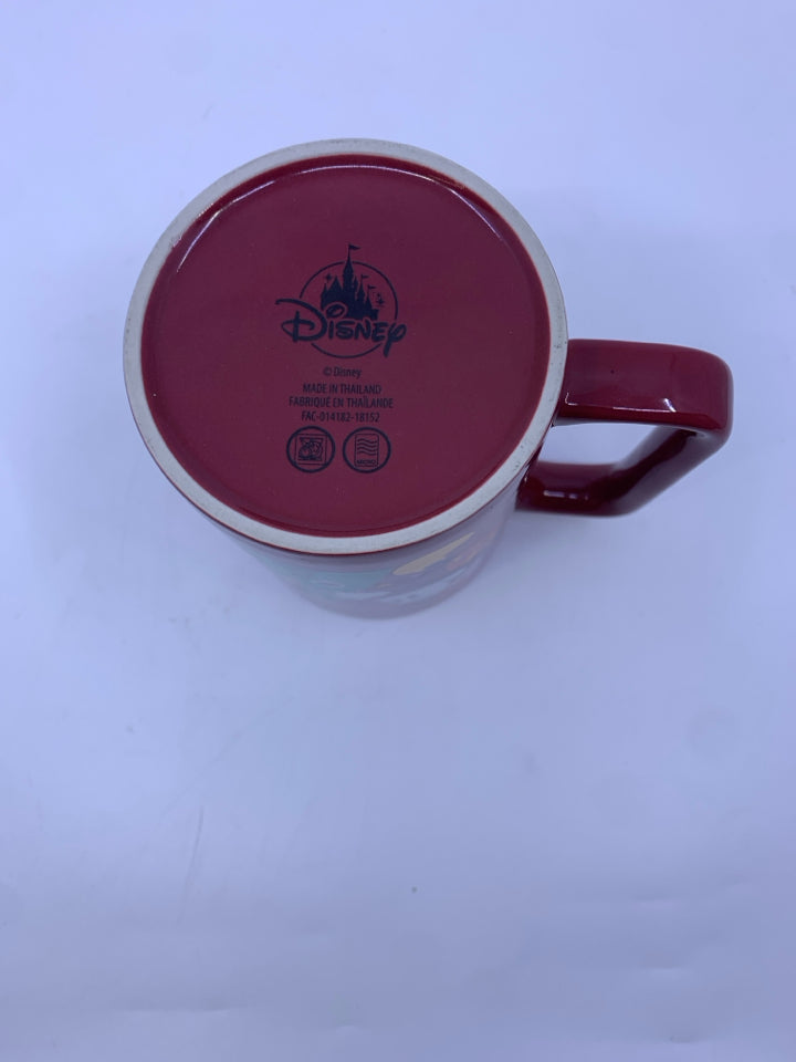 CHRISTMAS MICKEY AND FRIENDS MUG.