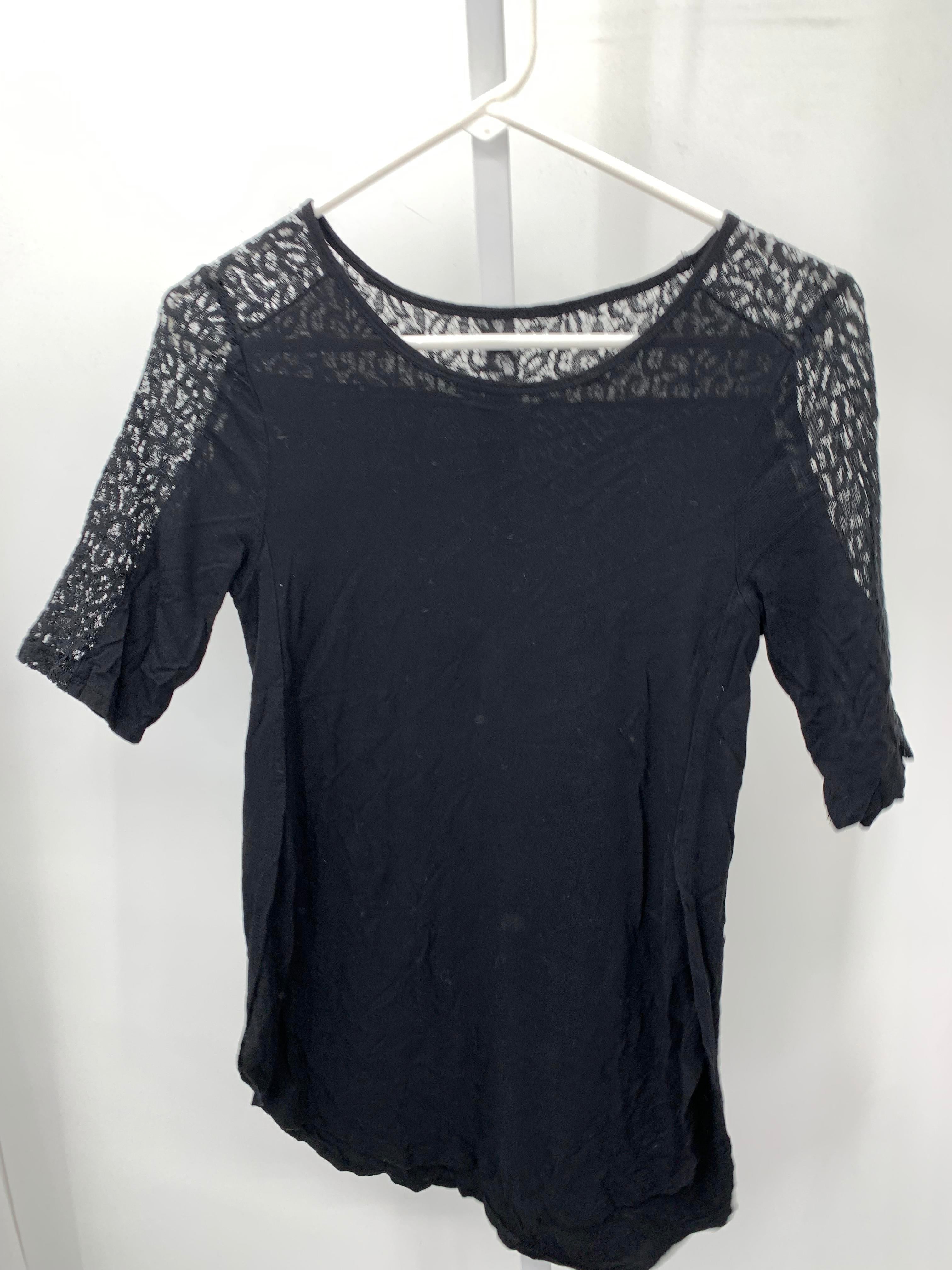 Old Navy Size Small Misses Short Sleeve Shirt