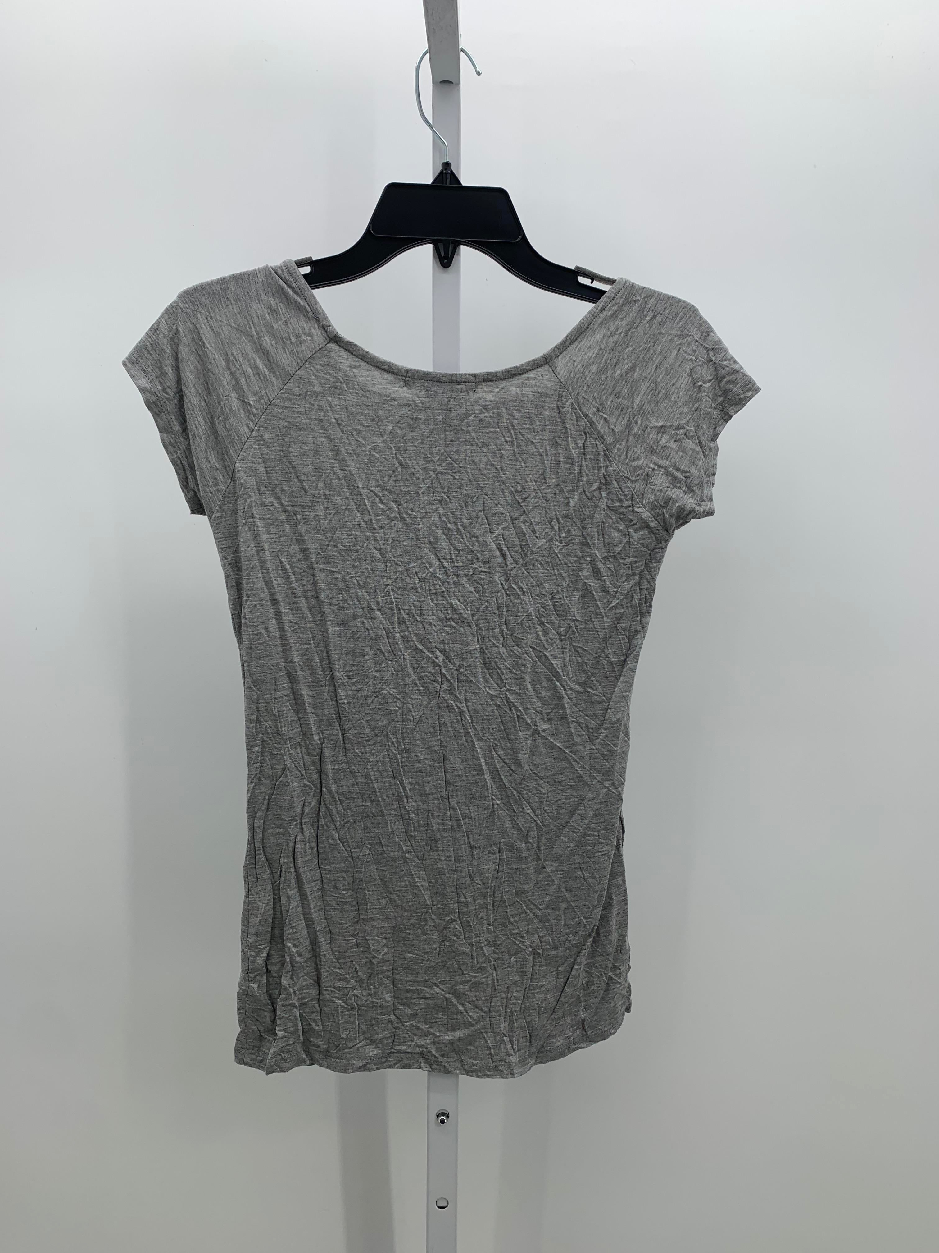 American dream Size Medium Juniors Short Sleeve Shirt