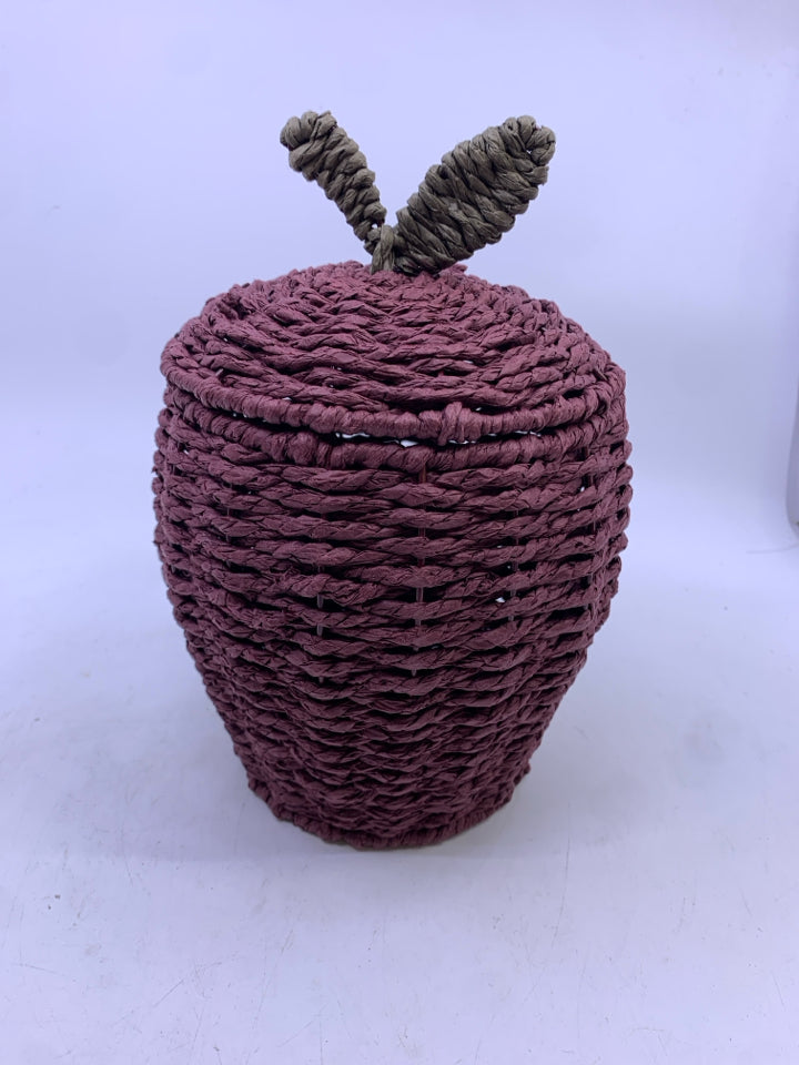 APPLE SHAPED WOVEN BASKET W/LID.