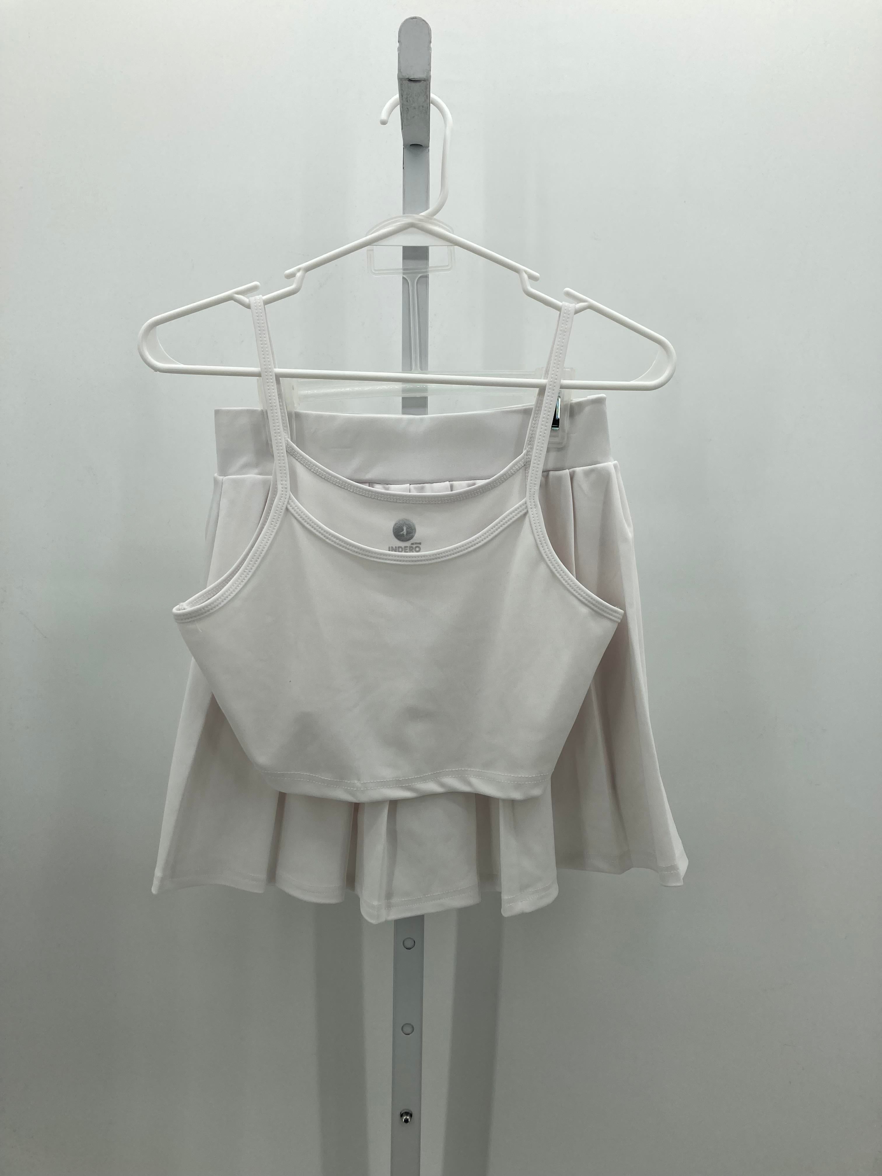 Size Medium Juniors 2pc. Outfit
