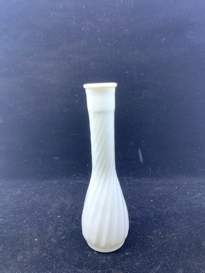 VTG SKINNY SWIRLED MILK GLASS BUD VASE.