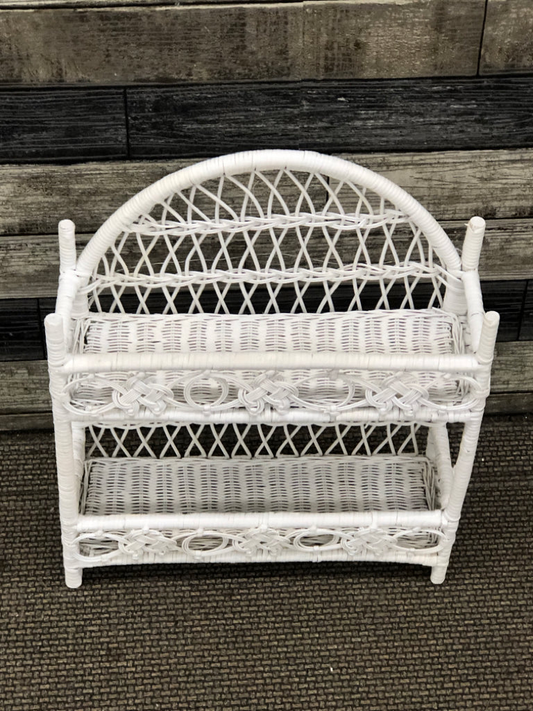 WHITE WICKER 2 SHELF BATHROOM SHELF ORGANIZER.