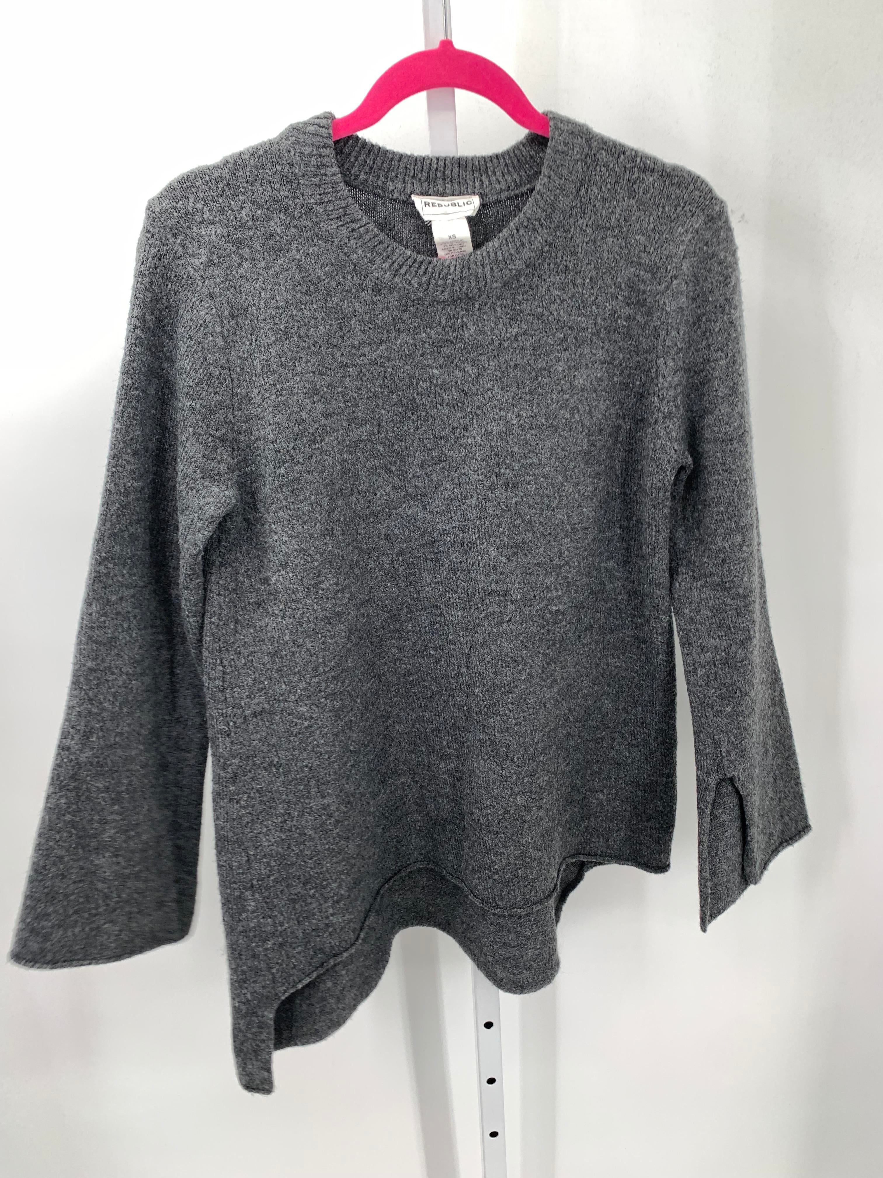 FUZZY KNIT SWEATER