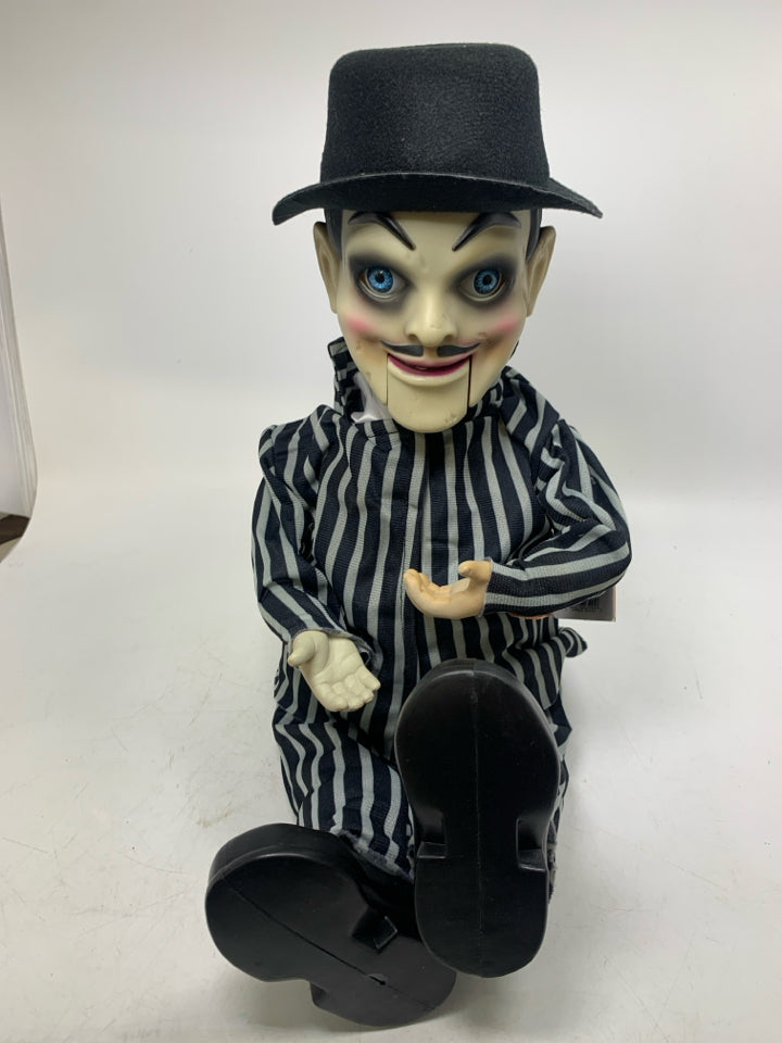 ANIMATED HAUNTED MAN W/ STRIPPED SUIT.