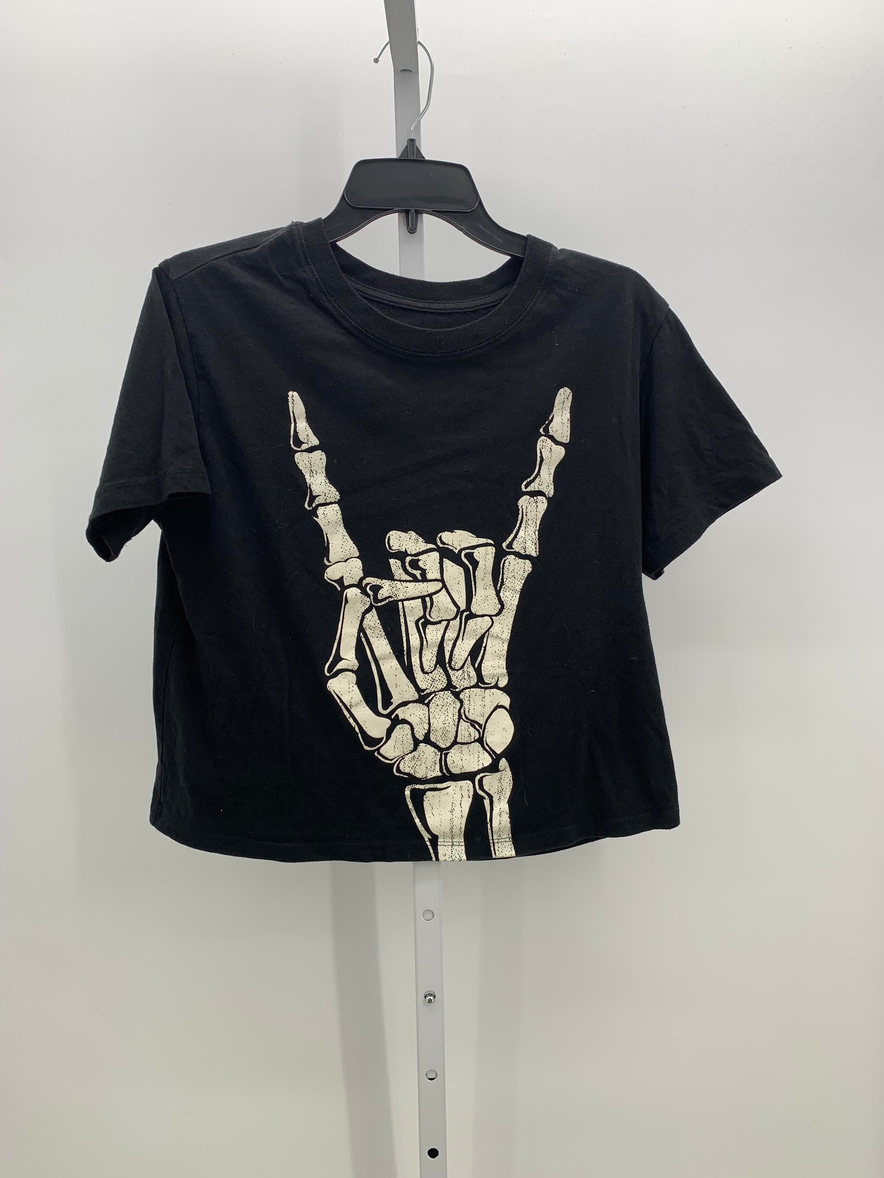 Size Large Juniors Short Sleeve Shirt
