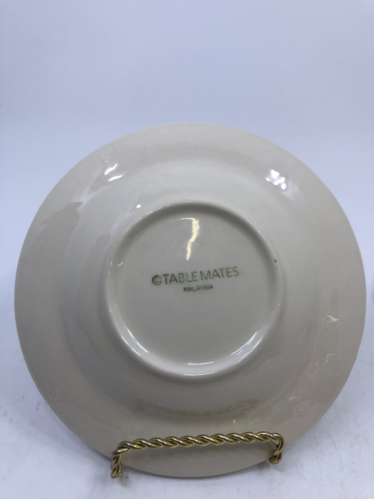 8 WHITE & BLUE FLORAL CAKE PLATES.