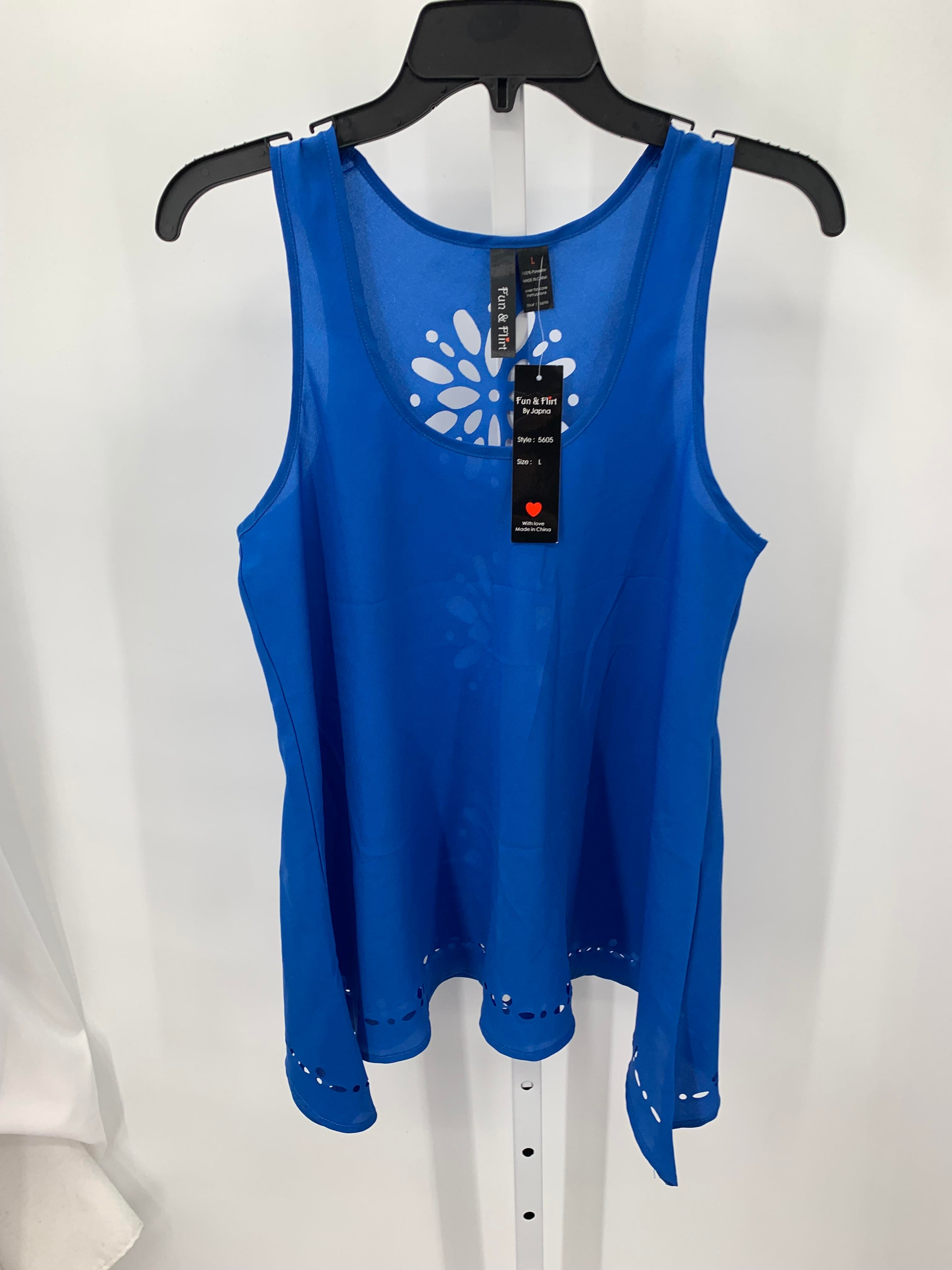 Fun & Flirt Size Large Juniors Sleeveless Shirt