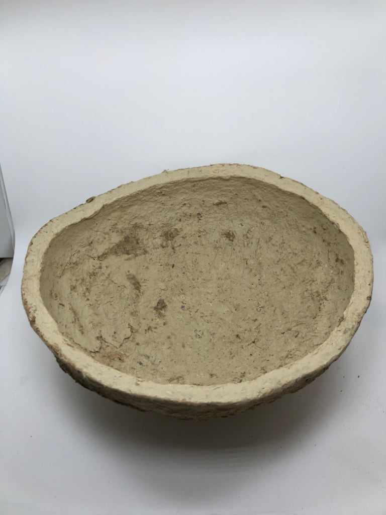 LARGE PAPER MACHE DECORATIVE BOWL.